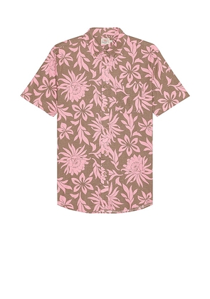 Faherty Short Sleeve Breeze Shirt in Pink. Size M, XL/1X.