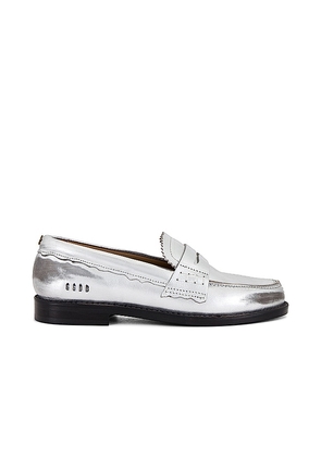 Golden Goose Jerry Loafer in Metallic Silver. Size 36, 37.
