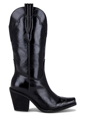 RAYE Amarillo Boot in Black. Size 10, 6, 6.5, 7, 7.5, 8, 8.5, 9, 9.5.