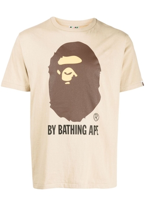 A BATHING APE® logo-print cotton T-shirt - Brown