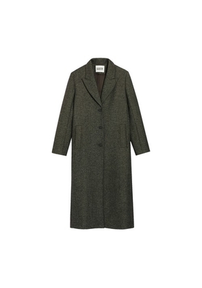 Two-tone mid-length straight coat