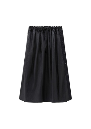 Skirt in Crinkle Satin Nylon