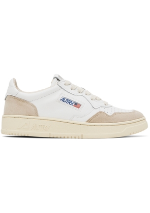 AUTRY White & Beige Medalist Low Sneakers