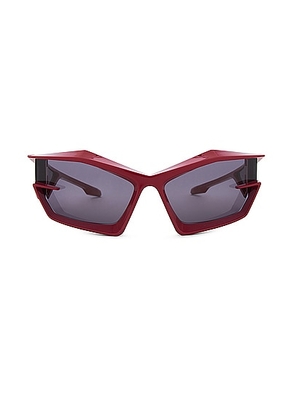 Givenchy Giv Cut Sunglasses in Shiny Red & Smoke - Red. Size all.