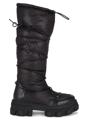 RAYE Slope Boot in Black. Size 10, 8, 9.