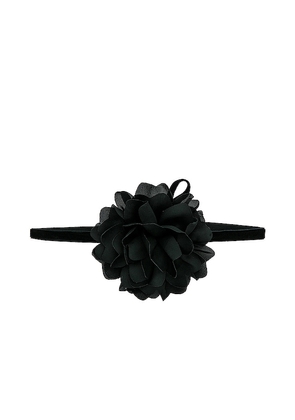 8 Other Reasons Romance Choker in Black.