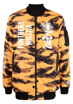 A BATHING APE® Tiger camouflage-print bomber jacket - Orange