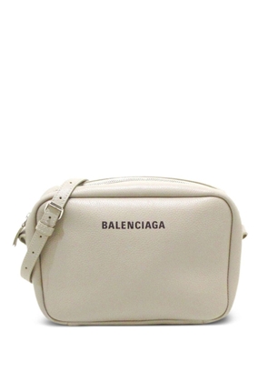 Balenciaga Pre-Owned medium Everyday camera bag - White