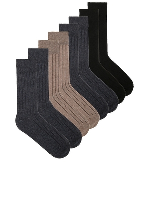 Calvin Klein 4 Pack Rib Dress Crew Socks in Grey.