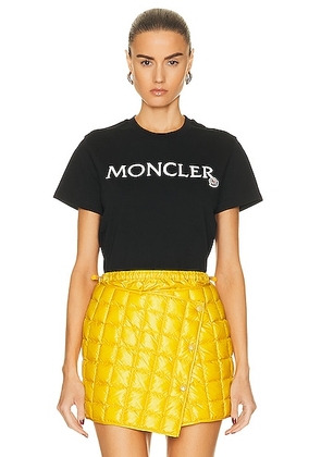 Moncler Short Sleeve T-shirt in Black - Black. Size M (also in L, S).