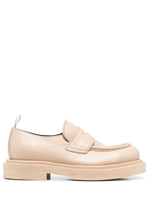 Officine Creative tonal leather loafers - Neutrals