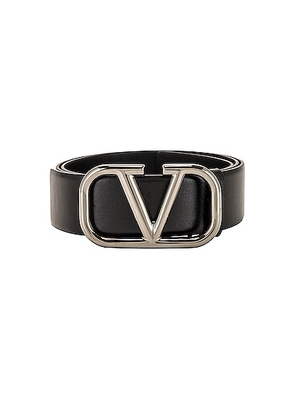 Valentino Garavani Valentino Garavani Buckle Belt in Black - Black. Size 100 (also in 85, 90, 95).