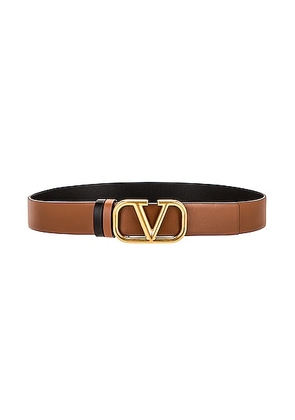 Valentino Garavani VLogo Buckle Belt in Selleria & Nero - Brown. Size 70 (also in ).
