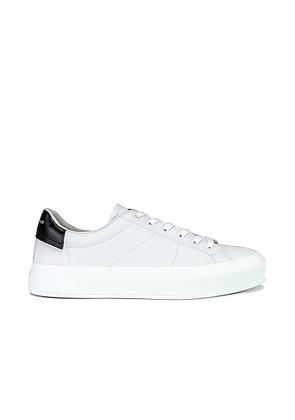 Givenchy City Court Sneaker in White & Black - White. Size 40 (also in 41, 42, 43).