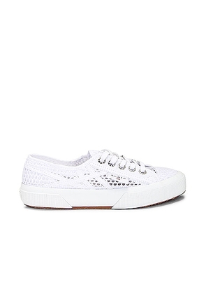 ALAÏA Superga Sneaker in Blanc Casse - White. Size 38 (also in 36).