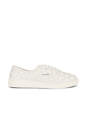 Bottega Veneta Sawyer Lace Up Sneaker in White - White. Size 40 (also in 41, 42, 45).