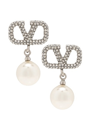 Valentino Garavani V Logo Signature Pearl Earrings in Palladio  Cream  & Crystal Silver Shade - Metallic Silver. Size all.