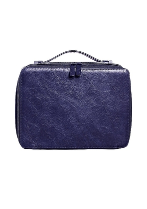 BEIS The Cosmetic Case in Navy.