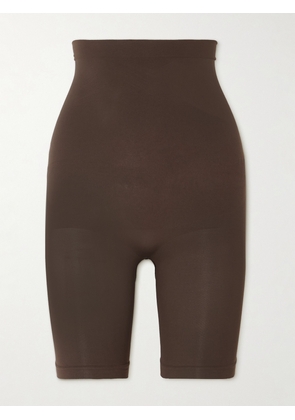 Skims - Seamless High-waisted Above The Knee Short - Cocoa - Brown - XXS,XS,S,M,L,XL,2XL,3XL