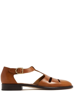 Edhen Milano cut out-detail leather sandals - Brown