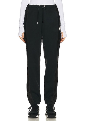 Moncler Cotton Fleece Pant in Black - Black. Size M (also in ).