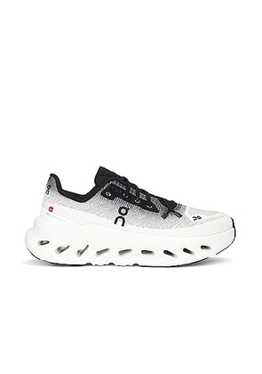 On Cloudtilt Sneaker in Black & Ivory - Black. Size 10 (also in 6.5, 7, 7.5, 8, 8.5, 9, 9.5).