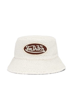 Von Dutch Sherpa Bucket Hat in Cream.