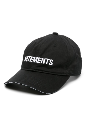 VETEMENTS logo-embroidered cotton cap - Black