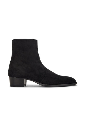 Saint Laurent Wyatt 40 Zipped Boot in Noir - Black. Size 40 (also in ).