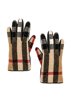 Burberry Victoria 3C Check Wool Gloves in Archive Beige - Brown. Size 6 (also in ).