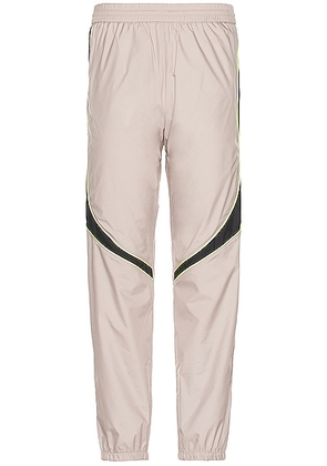 Givenchy Relax Fit Trackpants in Pearl Grey 2 - Grey. Size 46 (also in 48).