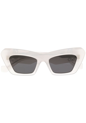 LOEWE EYEWEAR oversized cat-eye frame sunglasses - White
