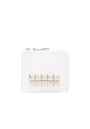 COMME des GARCONS Studded Leather Zip Wallet in White - White. Size all.