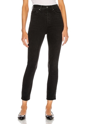 GRLFRND Piper Super High Rise Stretch Slim in Hollywood Heights - Black. Size 23 (also in 24, 25, 26, 27, 29, 30, 31, 32).