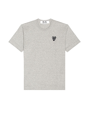 COMME des GARCONS PLAY T-Shirt in Grey - Grey. Size L (also in M, S).