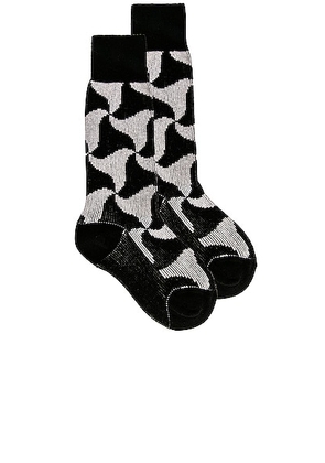 Bottega Veneta Wavy Triangle Cashmere Socks in Black & White - Black. Size L (also in M, S).