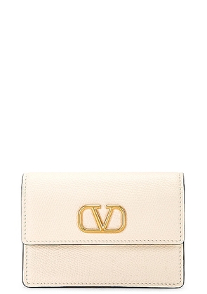 Valentino Garavani V Logo Signature Card Holder in Light Ivory - Ivory. Size all.