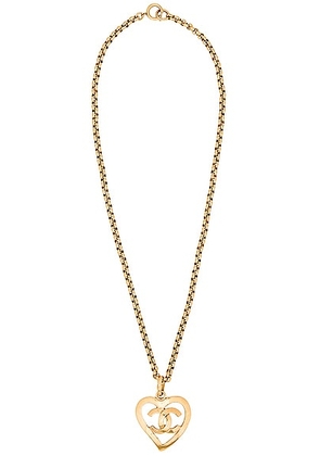 chanel Chanel 1995 Coco Mark Heart Necklace in Gold - Metallic Gold. Size all.