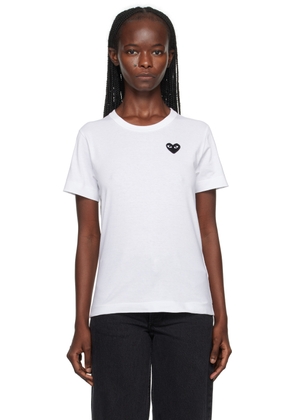 COMME des GARÇONS PLAY White Black Heart Patch T-Shirt