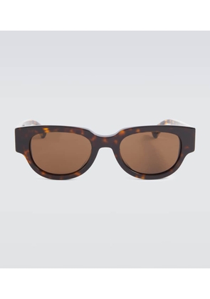 Bottega Veneta Tortoiseshell oval sunglasses