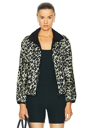louis vuitton Louis Vuitton Leopard Nylon Jacket in Green - Green. Size 34 (also in ).