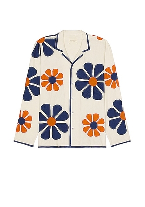 HARAGO Daisy Applique Full Sleeve Shirt in Off White - White. Size L (also in M, S, XL/1X).