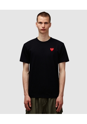 Small heart chest logo t-shirt