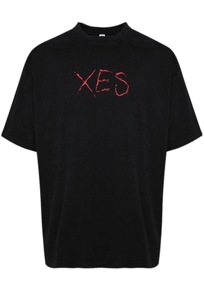 VETEMENTS Xes-print cotton T-shirt - Black