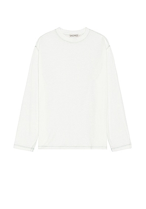 SIEDRES Devon Long Sleeve T-shirt in White - White. Size L (also in M, XL/1X).