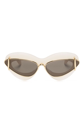 LOEWE EYEWEAR cat-eye sunglasses - Neutrals