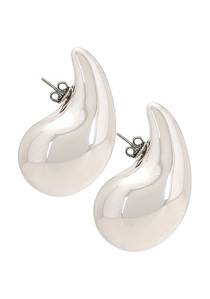 Bottega Veneta Drop Earrings in Silver - Metallic Silver. Size all.