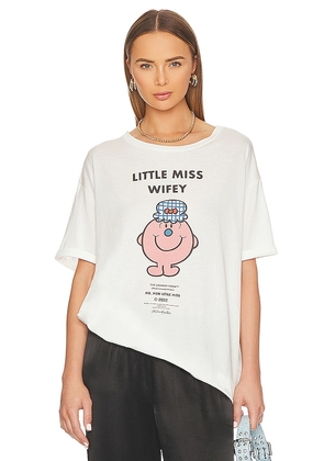 The Laundry Room Little Miss Wifey Oversized Tee in White. Size L, M, S, XS.