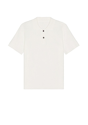 JACQUEMUS Le Polo Maille in Off White - White. Size M (also in S, XL/1X).
