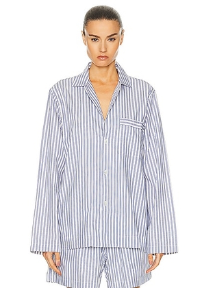 Tekla Long Sleeve Stripe Shirt in Skagen Stripes - Blue. Size L (also in M, S, XS).